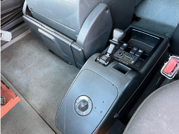 Грузовик-контейнеровоз/ Сменный кузов MAN TGA 26.440 6X2-2 LL TGA 26.440 6X2-2 LL, Intarder, Liftachse, LBW BÄR unterfaltbar: фото 4 Грузовик-контейнеровоз/ Сменный кузов MAN TGA 26.440 6X2-2 LL TGA 26.440 6X2-2 LL, Intarder, Liftachse, LBW BÄR unterfaltbar: фото 4