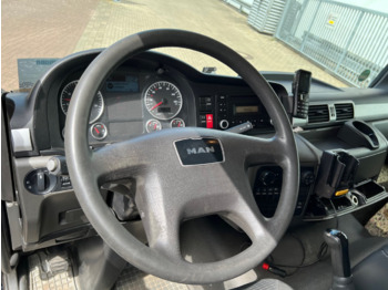 Грузовик с закрытым кузовом MAN TGL 12.220 4X2 BL TGL 12.220 4X2 BL mit MBB LBW 1500K: фото 3