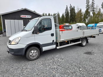 Малотоннажный бортовой грузовик IVECO Daily
