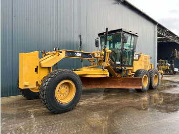 Грейдер CATERPILLAR 140K