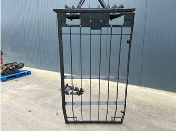 Кабина и интерьер CATERPILLAR