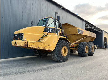 Сочленённый самосвал CATERPILLAR 740