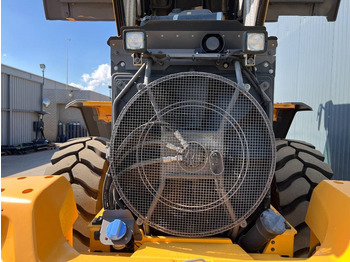 Колёсный погрузчик Volvo L90H: фото 2 Колёсный погрузчик Volvo L90H: фото 2