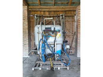 Опрыскиватель LEMKEN