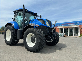 Трактор NEW HOLLAND T7
