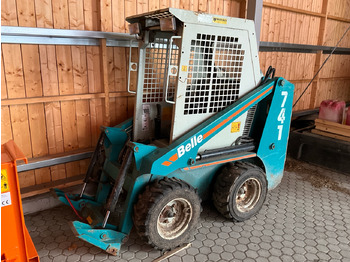 : фото в шапке страницы