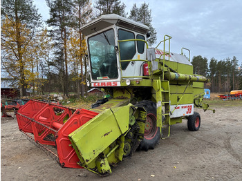 Зерноуборочный комбайн CLAAS Dominator