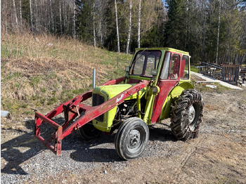 Трактор MASSEY FERGUSON