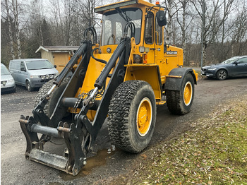 Колёсный погрузчик VOLVO L70