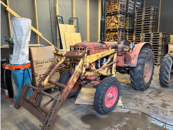 Трактор VOLVO