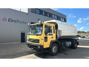 Грузовик-цистерна VOLVO FL6