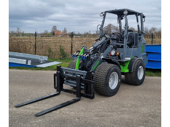 Колёсный погрузчик WCM