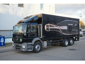 Грузовик для перевозки напитков Mercedes-Benz AXOR 2533 Getränke-Schwenkwand LBW Analog Lenkac: фото 1