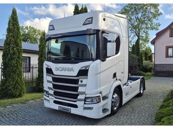 Тягач SCANIA R 450