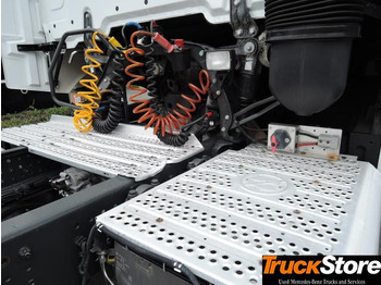 Тягач Mercedes-Benz Actros 1843 LS: фото 2