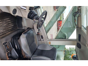 Телескопический погрузчик Claas Ranger 975: фото 5 Телескопический погрузчик Claas Ranger 975: фото 5