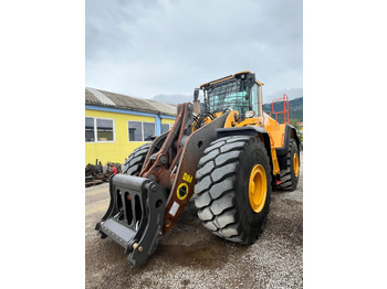 Колёсный погрузчик VOLVO L220H: фото 2 Колёсный погрузчик VOLVO L220H: фото 2