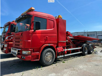 Эвакуатор SCANIA R144