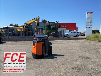 Складской тягач TOYOTA