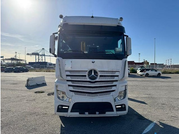Тягач Mercedes ACTROS 1853: фото 2