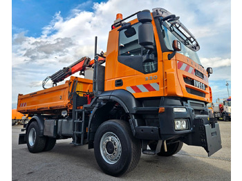 Самосвал IVECO Trakker