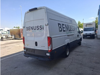 Пассажирский фургон IVECO Daily 35C18H V: фото 3