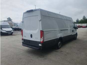Пассажирский фургон IVECO Daily 35S16V: фото 4
