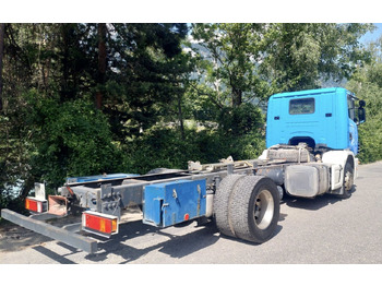 Грузовик-шасси Scania R124LB 420 4x2, Euro 3: фото 4