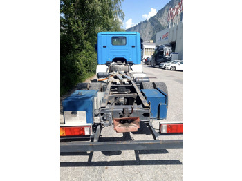 Грузовик-шасси Scania R124LB 420 4x2, Euro 3: фото 5