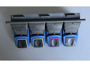 : фото в шапке страницы