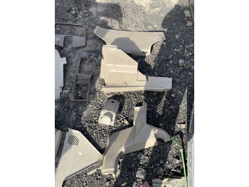 Кабина и интерьер JOHN DEERE