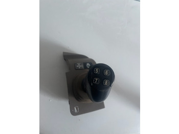 Кабина и интерьер JOHN DEERE