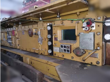 Горнодобывающая техника CATERPILLAR
