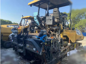 Асфальтоукладчик CATERPILLAR AP655F