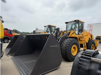 Колёсный погрузчик VOLVO L180H