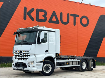 Крюковой мультилифт MERCEDES-BENZ Arocs