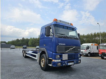 Грузовик-контейнеровоз/ Сменный кузов VOLVO FH16