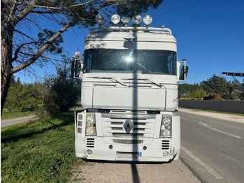 Тягач RENAULT Magnum 500