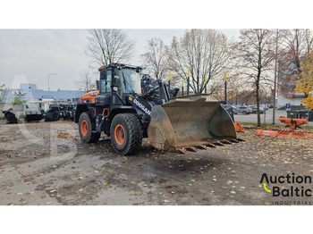 Колёсный погрузчик DOOSAN DL280