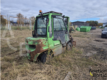 Дизельный погрузчик UniCarriers 30: фото 4 Дизельный погрузчик UniCarriers 30: фото 4