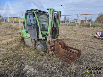 Дизельный погрузчик UniCarriers 30: фото 2 Дизельный погрузчик UniCarriers 30: фото 2