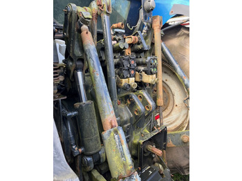 Новый Трактор New Holland TM190: фото 5