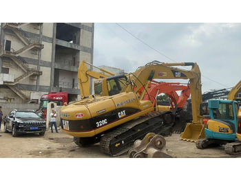 Гусеничный экскаватор CATERPILLAR 320CL: фото 5 Гусеничный экскаватор CATERPILLAR 320CL: фото 5