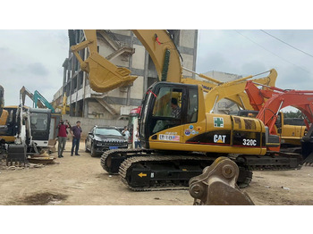 Гусеничный экскаватор CATERPILLAR 320CL: фото 4 Гусеничный экскаватор CATERPILLAR 320CL: фото 4