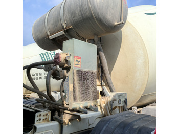 Грузовик SANY 6x4 mixer pump truck: фото 4