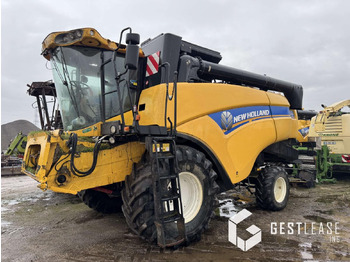 Зерноуборочный комбайн NEW HOLLAND CX series