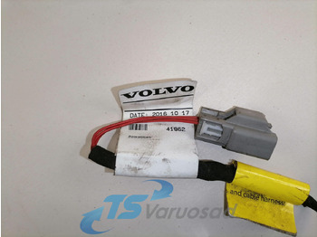 Универсальная запчасть для Грузовиков Volvo Salongi valgusti 82909367: фото 2