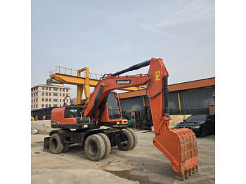 Колёсный экскаватор DOOSAN DX150W