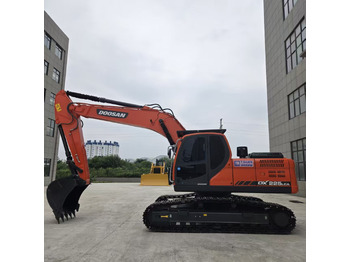 Экскаватор DOOSAN DX225