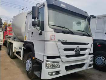 Автобетоносмеситель SINOTRUK HOWO